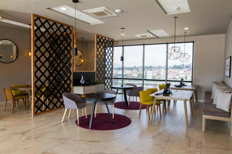 Hotel City Express Plus Mundo E