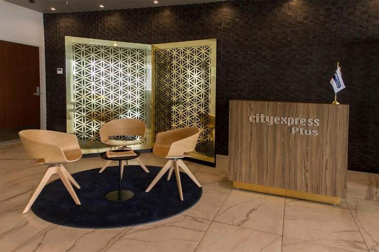 Hotel City Express Plus Mundo E