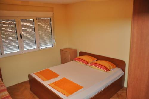 Millennium Bridge Apartment