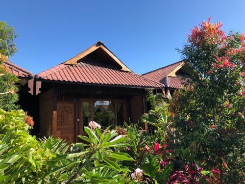 Inle Cottage Hotel