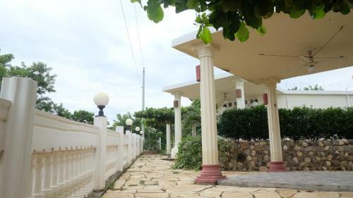 Hotel Jardines Del Paraiso