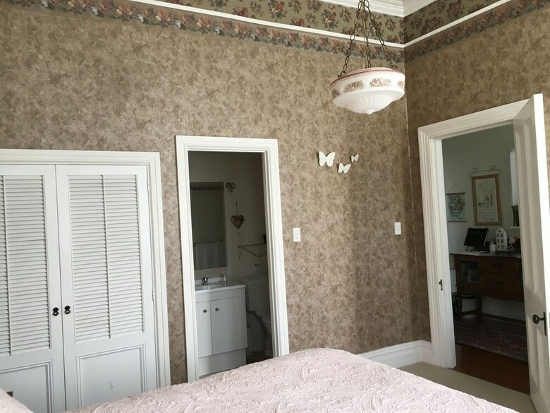 Chelsea House Bed & Breakfast