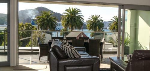 Seaview Waterfront Apartments