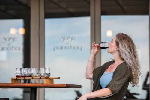 Vineyard Cottage - Paroa Bay Winery