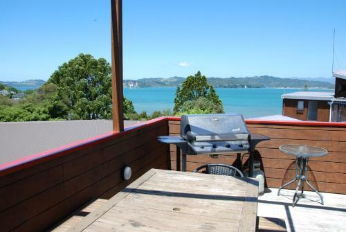 Bed & Breakfast B And B On Puriri