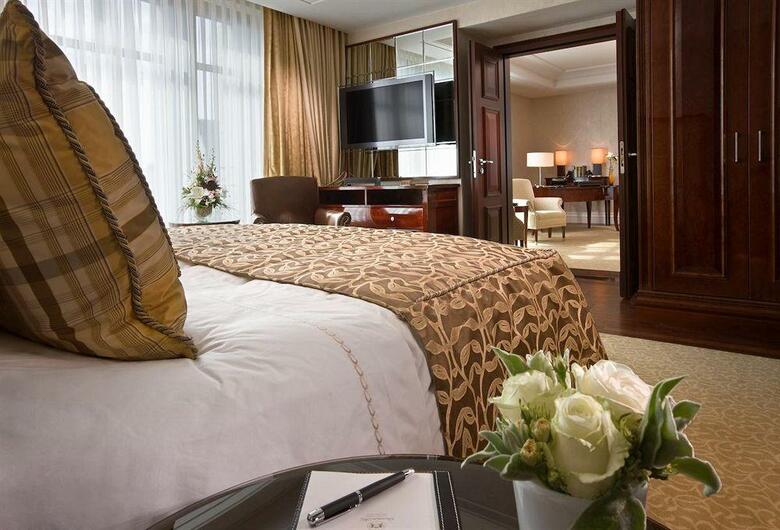 Hotel Breidenbacher Hof (deluxe)