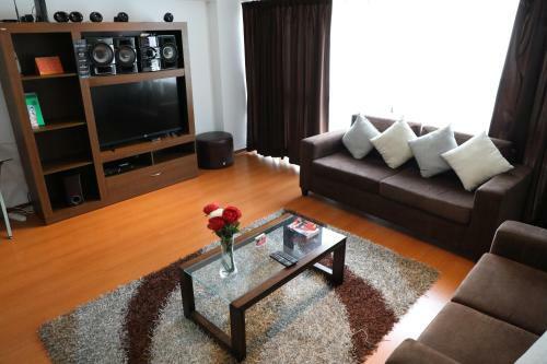 Calle Tripoli, Miraflores-executive Apartment