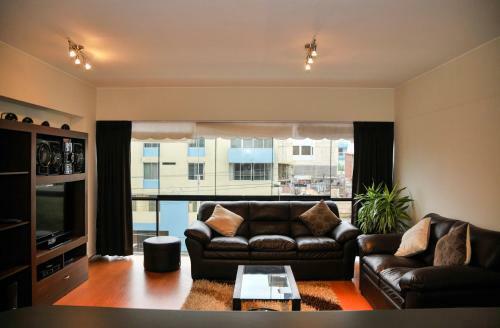 Calle Tripoli, Miraflores-executive Apartment
