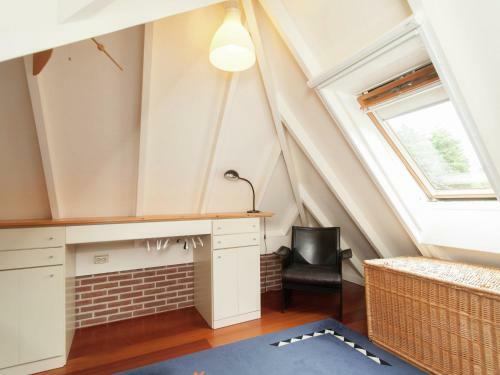 Comfortable Holiday Home With Terrace In Schoorl