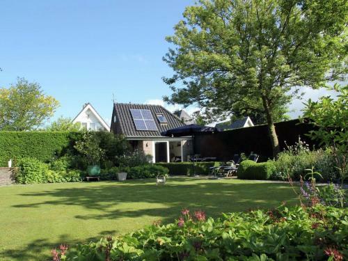 Comfortable Holiday Home With Terrace In Schoorl