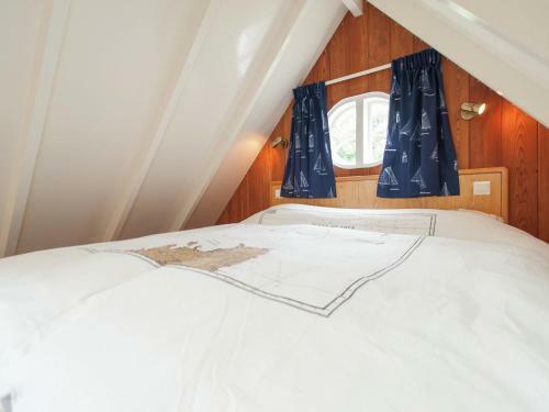 Comfortable Holiday Home With Terrace In Schoorl