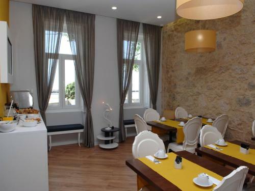 Hostal Marina Charming House