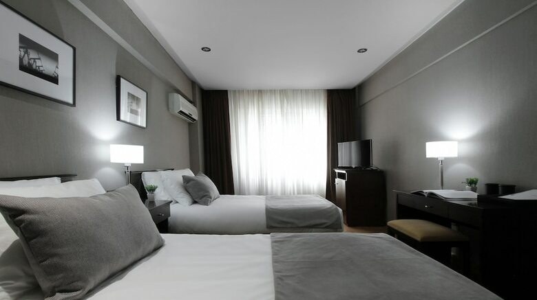 Hotel 8 De Octubre