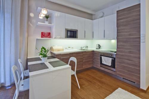 Apartamenty Szeroka - Old Town Holidays Home