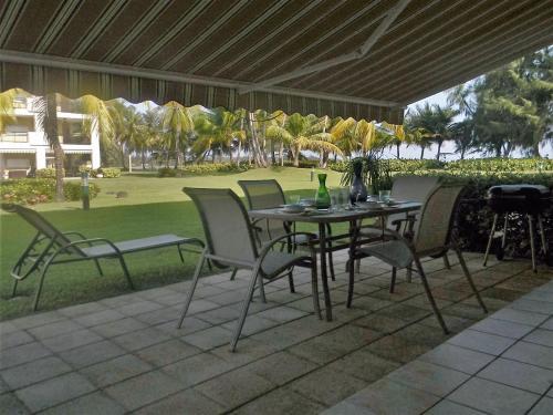 Apartamento A Beach Front Property