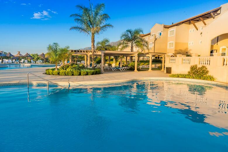 Hotel Howard Johnson Plaza Spa & Convention Center