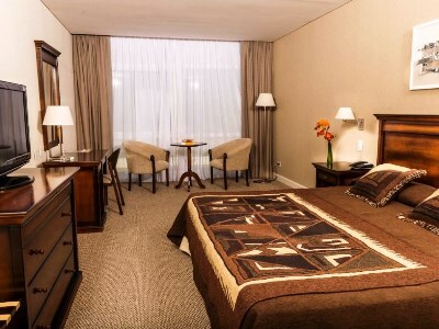 Hotel Howard Johnson Plaza Spa & Convention Center
