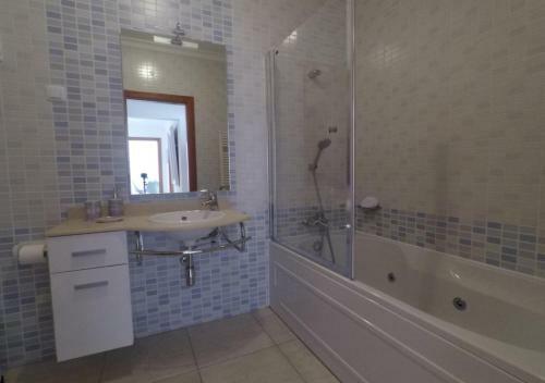 Apartamento Ferienwohnung Mit Pool - Meia Praia