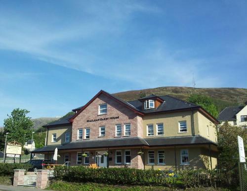 Hostal Maclean Guest House