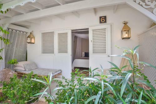 Mahona Hotel