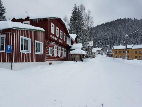 Hostal Pension Martinsk� �dol�
