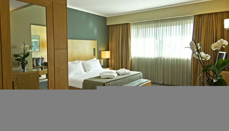 Sana Malhoa Hotel