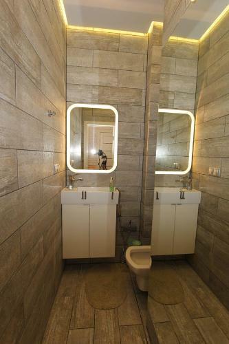 Apartment Night City Na Druzhby