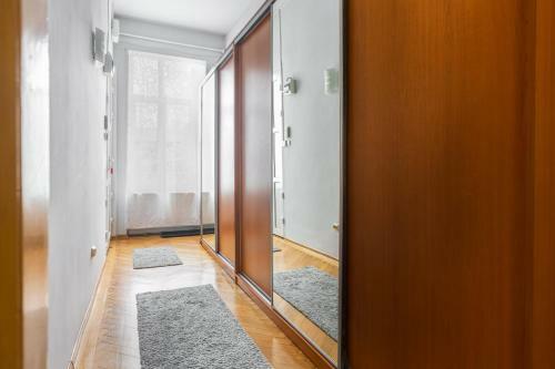 Apartamento Stylish Studio Kronstadt