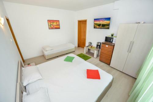 Hostal Budget Accommodation