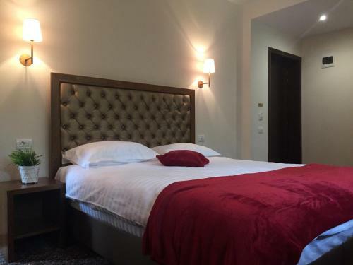 Hostal Opus Villa