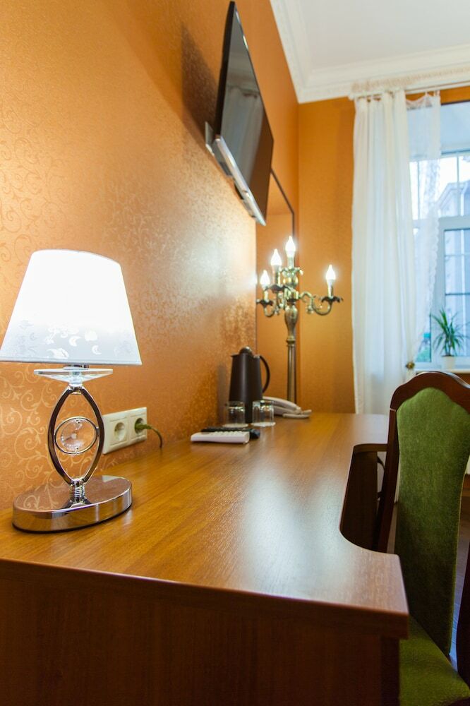 Hostal Zlatoust Hotel