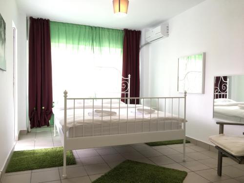 Green Apartment
