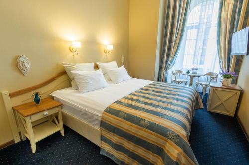 Pilau Business Hotel