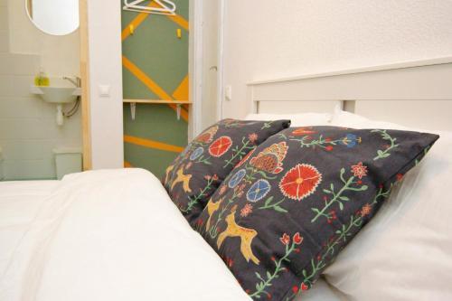 Mom, I'm Home Hostel