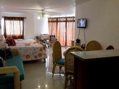 Apartamentos En Albatros F&y