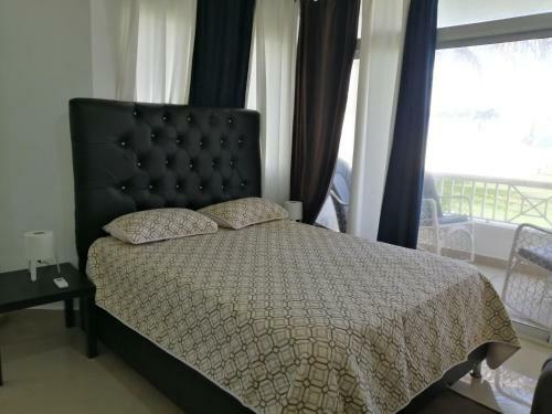 Apartamentos En Albatros F&y