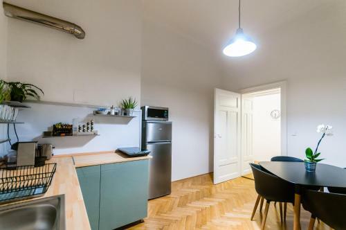 Square Apartments