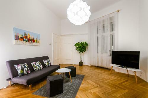 Square Apartments