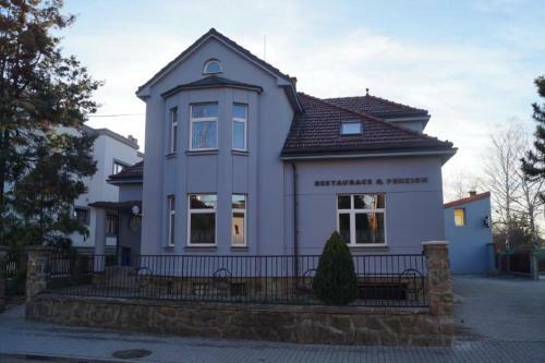 Hostal Penzion For You