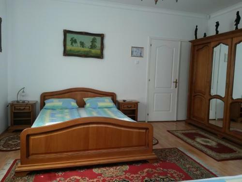 Hostal Pensiunea L?rincz *** Panzi�