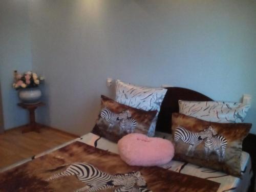 Apartment On Tolstogo 17