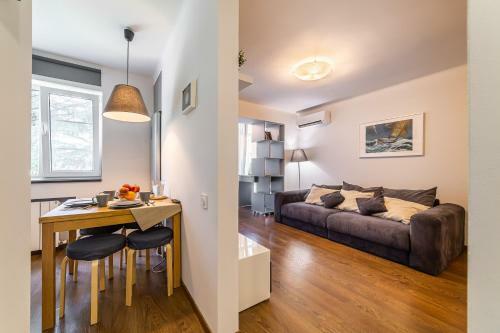 Apartments Milana