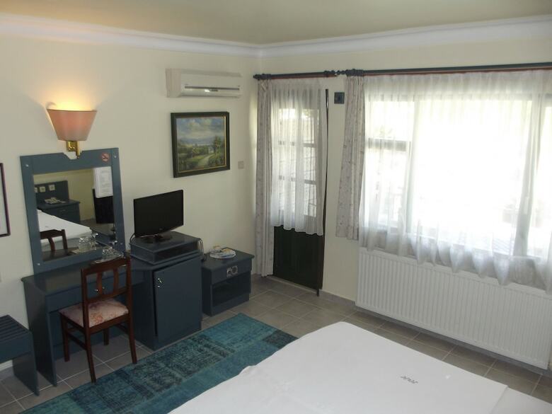 Hotel Hal-tur