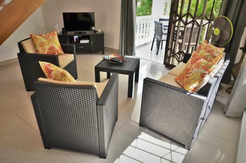 The Cove Holiday Apartment