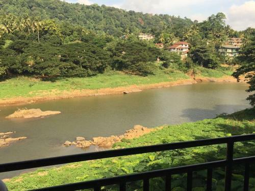 Riverside Retreat, Kandy