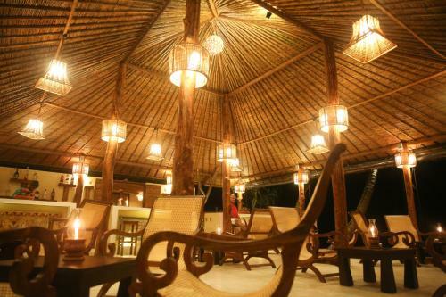 Hotel Thejan Beach Cabanas
