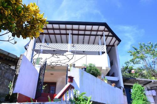 Hostal Kandyan White Holiday Homes