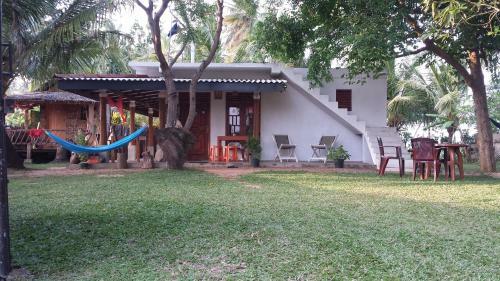 Hostal Yaye Guest House