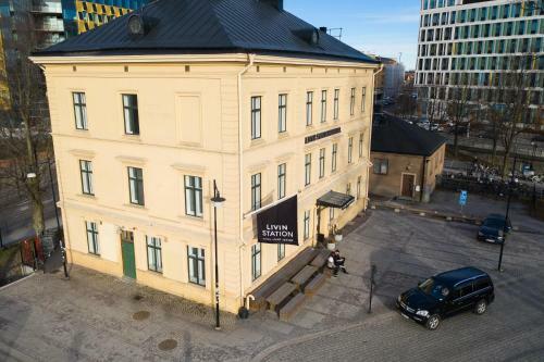 Livin Station Hotel