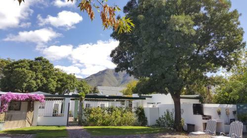 Camdeboo Cottages